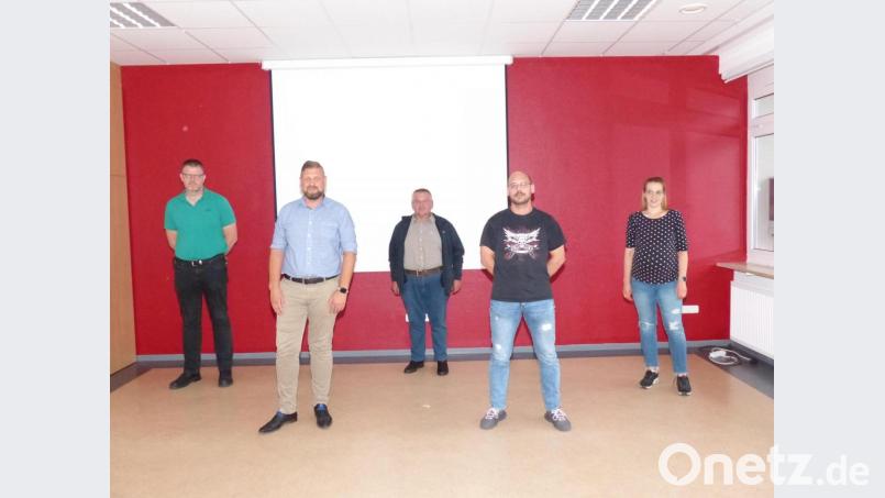 Das neue Führungsteam des Vereinskartelles, (von links): Kassier Michael Klaschka, Bastian Braun, 3. Bürgermeister Johann Kick, Sepp Hammer und Barbara Guber. Bild: hme