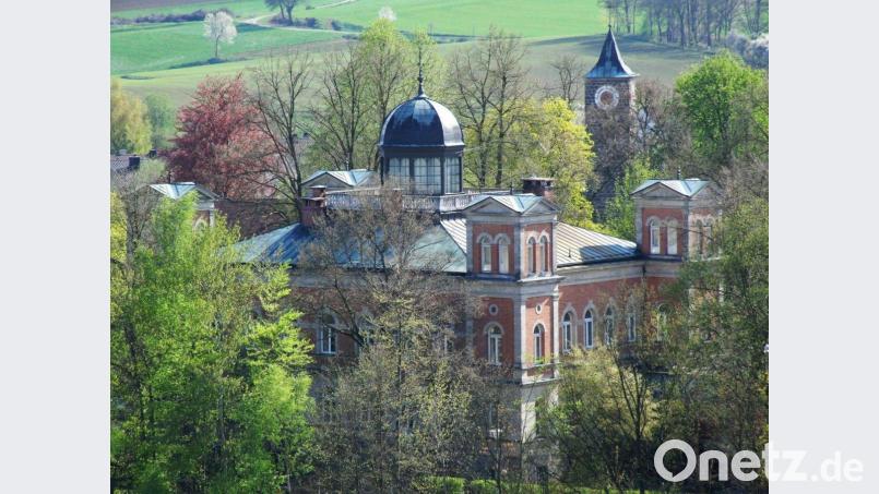 In der Stützelvilla in Windischeschenbach soll mit dem Amt für Digitalisierung neues Leben einkehren. Der Haushaltsausschuss genehmigte die 19, 3 Millionen Euro für die Sanierung und den Neu eines Erweiterungstraktes. Bild: Ingrid Popp