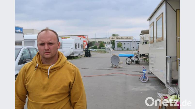 &quot;Auf Wiedersehen&quot; steht auf dem Schild im Hintergrund. Doch Gino Frank sieht keinen Grund, diesem Gruß nachzukommen. Bild: Kunz