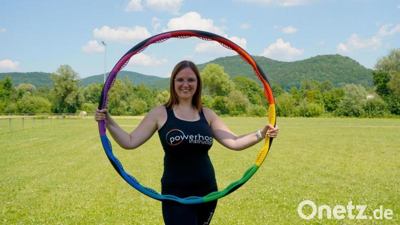 Martina Baumeister ist Bayerns erste und Deutschlands zweite PowerHoop-Trainerin. Bild: Schwab, Mareike