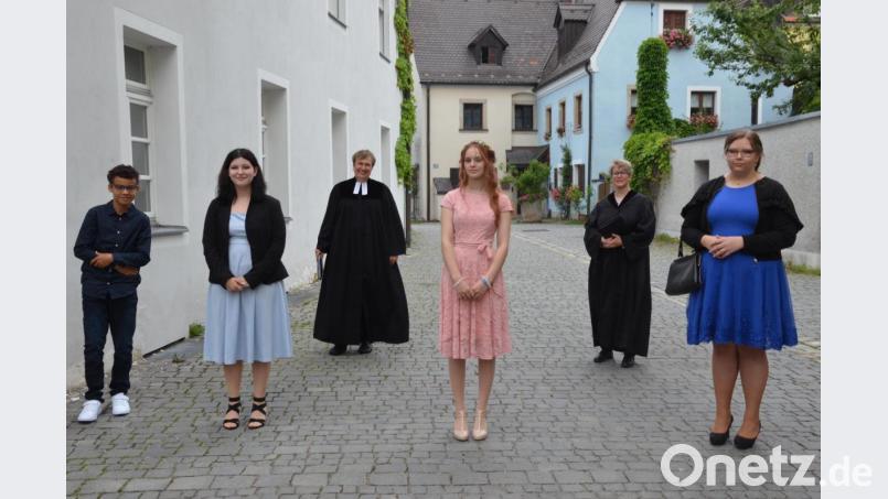 Die Jugendlichen feierten ihre Konfirmation in der Michaelskirche. Bild: Kunz