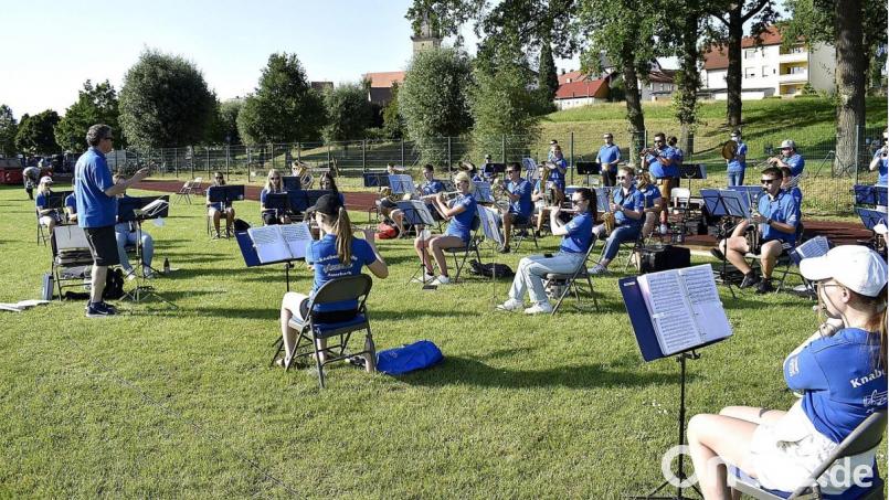 Das Große Orchester setzt mit &quot;Glückauf, der Steiger kommt&quot; den Schlussakkord. Bild: sck