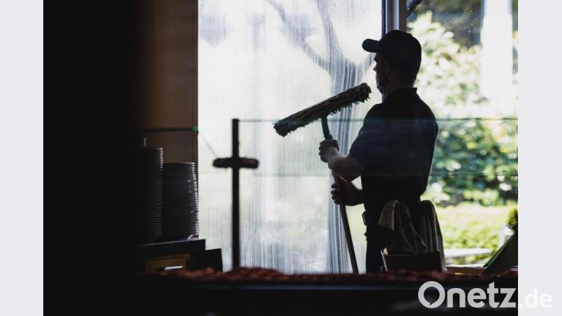 In der Gebäudereinigung sind Minijobs besonders stark verbreitet – und werden für die Betroffenen häufig zur Armutsfalle. Die IG BAU fordert, 450-Euro-Stellen sozialversicherungspflichtig zu machen. Bild: IG Bau/exb