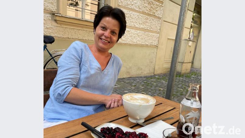 Sylvia Lang arbeitet im Klinikum Weiden und hat während der Coronazeit ihre heute elfjährige Tochter beim Homeschooling unterstützt. Bild: Stephan Lang