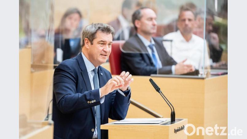 Markus Söder (CSU), Ministerpräsident von Bayern, gibt während der Sitzung des bayerischen Landtags seine Regierungserklärung zur Klimaschutzpolitik ab. Bild: Matthias Balk/dpa