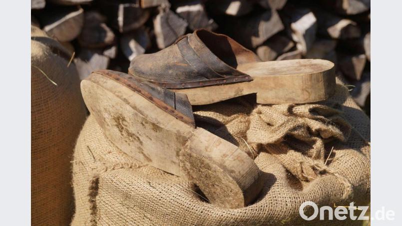 Die genagelten Schuhe der Familie Besold. Bild: Josef Wiche/exb