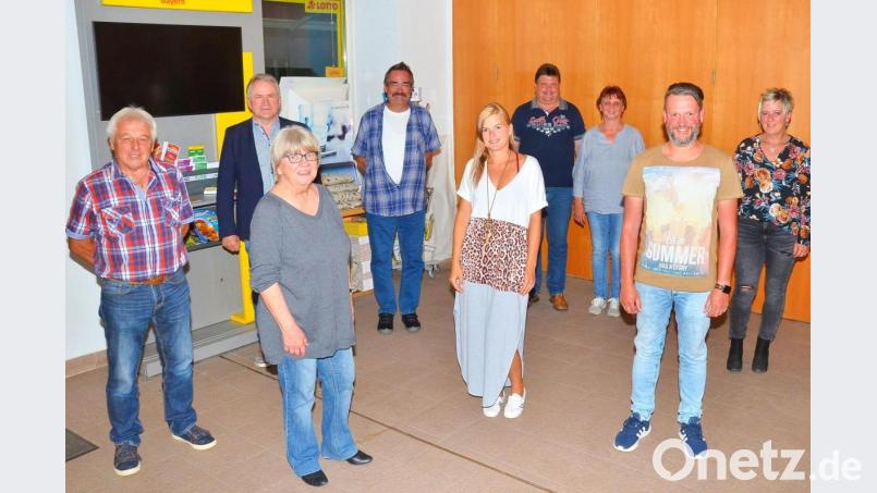 Reinhard Werner (links) ist neu im Vorstand der Vereinsgemeinschaft, der weiterhin Tobias Kirner (Zweiter von rechts) vorsteht. Bild: fjo