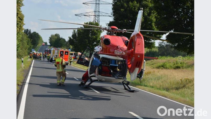 Vorsorglich war ein Rettungshubschrauber alarmiert worden. Der wurde dann aber nicht benötigt und konnte ohne Verletzte wieder starten. Bild: jr