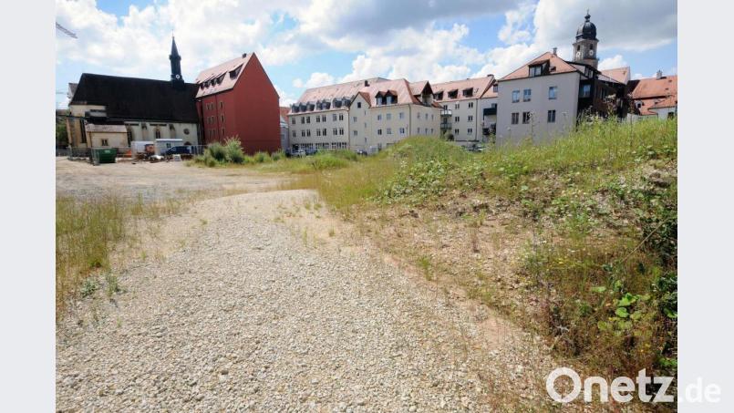 Das Bürgerspitalareal im Herzen der Altstadt. Am 26. September dürfen die Ambergerinnen und Amberger darüber entscheiden, wie es hier in Zukunft weitergeht. . Bild: Stephan Huber