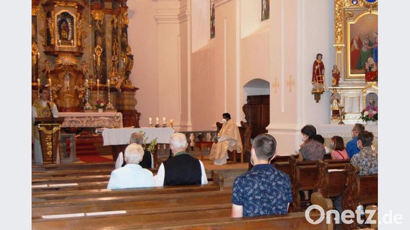 Den Festgottesdienst in der Wallfahrtskirche durften heuer nur rund 40 Gläubige besuchen. Deshalb wurden zwei Messen gefeiert. Bild: sm