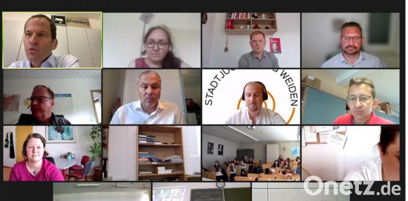 Speedating mit den Direktkandidaten des Wahlkreises für die Bundestagswahl. Bild: exb