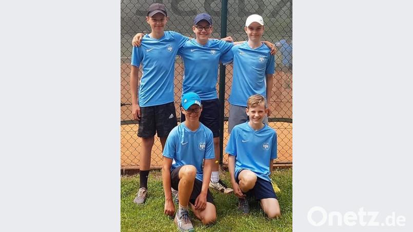 Bezirksmeister 2021: Die Knaben mit Marcel Zwetzig, Andreas Nickolai, Simon Döllinger, Max Ströhl und German Würschinger machten den sechsten Titel für die TGN in dieser Saison perfekt. Bild: lst