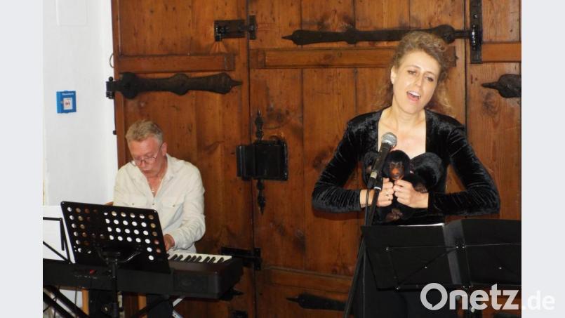 Jana Müller und Roman Podokschik zeigten im Kulturschloss Theuern ihr Können. Bild: e