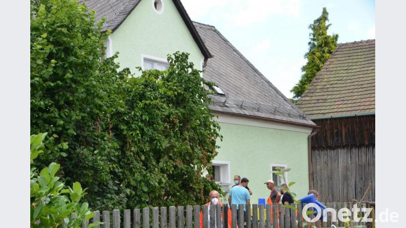 Die Rettungskräfte waren froh, dass bei diesem Einsatz nicht mehr passiert war. Bild: dob