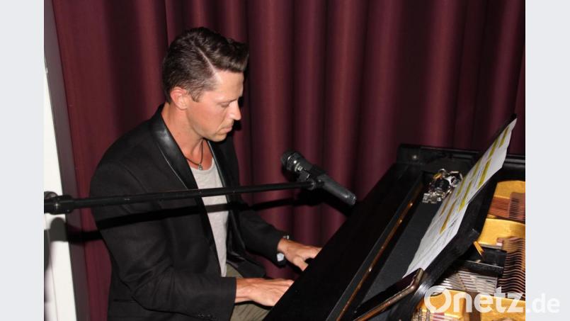 Felix Staufer am Klavier. Bild: kro