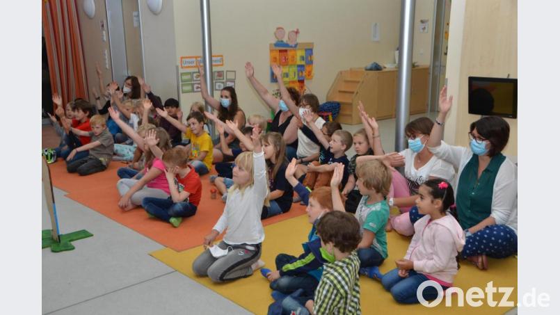 Mit einer lebhaften Abschlussandacht verabschiedeten sich die Kinder aus der Kindertagesstätte Don Bosco. Bild: dob