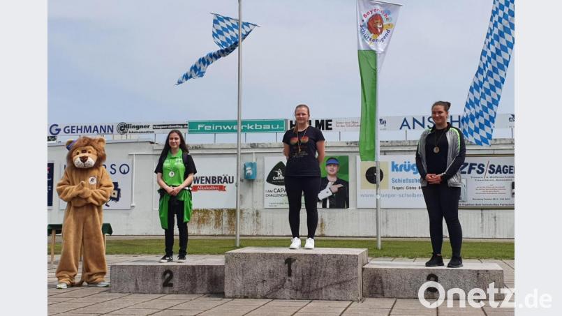 Ringelstein-Nachwuchsschützin Sophia Smola errang beim Wettbewerb auf der Olympiaschießanlage München einen ersten Platz. Bild: Ramona Ulrich/exb