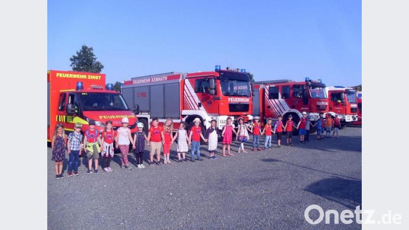 Einen besonderen und schönen Abend mit Feuerwehr, Eis und Vorschuldisco erlebten die Vorschulkinder des Kinderhauses Pusteblume. Bild: rpp