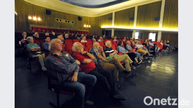 Im denkmalgeschützten Ringtheater befasst sich die Podiumsdiskussion &quot;Altstadt bewahren &amp; gestalten – Denkmalpflege und Stadtentwicklung auf der Höhe der Zeit mit genau diesem Thema. Bild: Stephan Huber