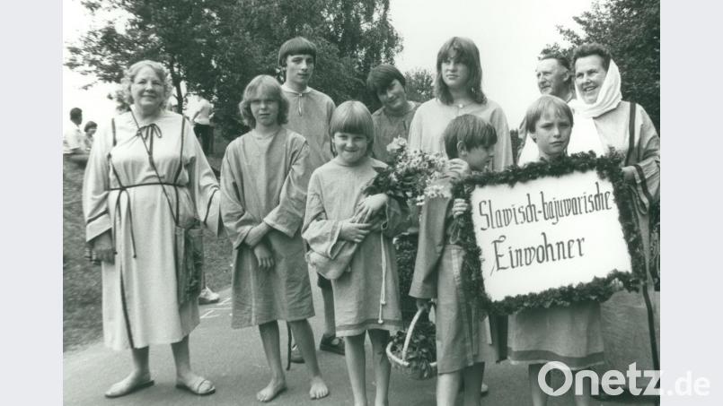 Mit einem historischen Festzug der Superlative erinnerten die Gleiritscher am 2. August 1981 an ihre Geschichte. Ein Teil der damaligen Akteure ist zwischenzeitlich verstorben. Archivbild: akp
