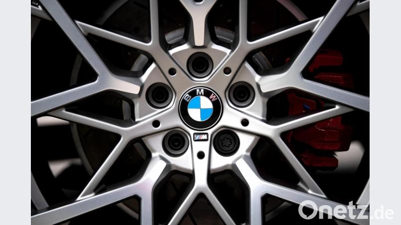 Am Dienstagmorgen erwischte eine Polizeistreife in Amberg einen 14-Jährigen hinterm Steuer eines BMW. Bild: Sina Schuldt