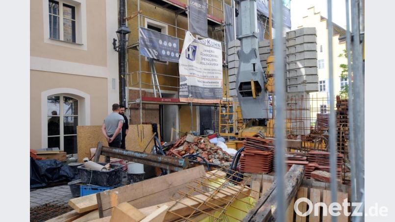 Das Notstain im Rücken der Basilika St. Martin ist noch länger eine Baustelle. Bild: Stephan Huber