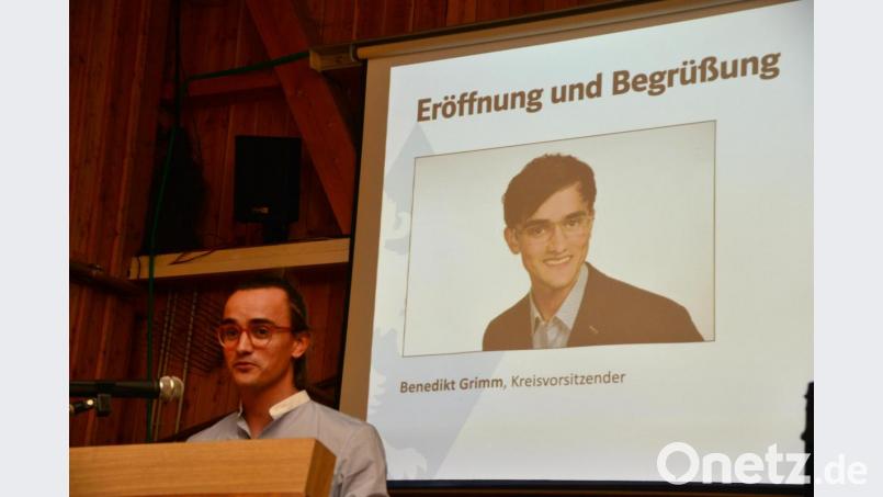 Benedikt Grimm hattte nach sechsjähriger Tätigkeit als Vorsitzender des JU-Kreisverbandes Neustadt/WN auf eine erneute Kandidatur verzichtet. Bild: bey