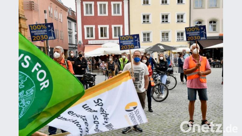 Fridays for future Amberg: Zurück auf dem Marktplatz. Bild: Petra Hartl