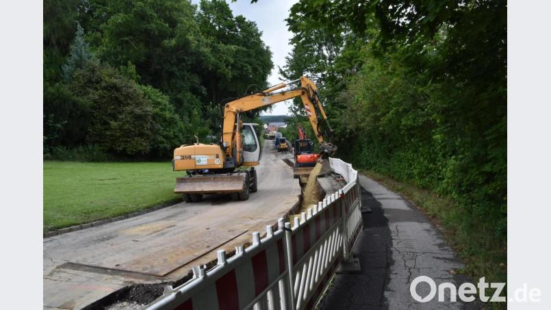Zwischen HCA-Gymnasium und Krankenhausstraße wird am Spittlberg eine neue Wasserleitung verlegt. Bild: Andreas Royer