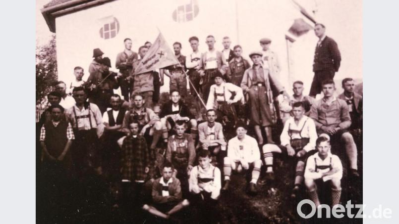 Die Waldverein-Jugendgruppe mit Johann Paintner um 1930 Bild: bk