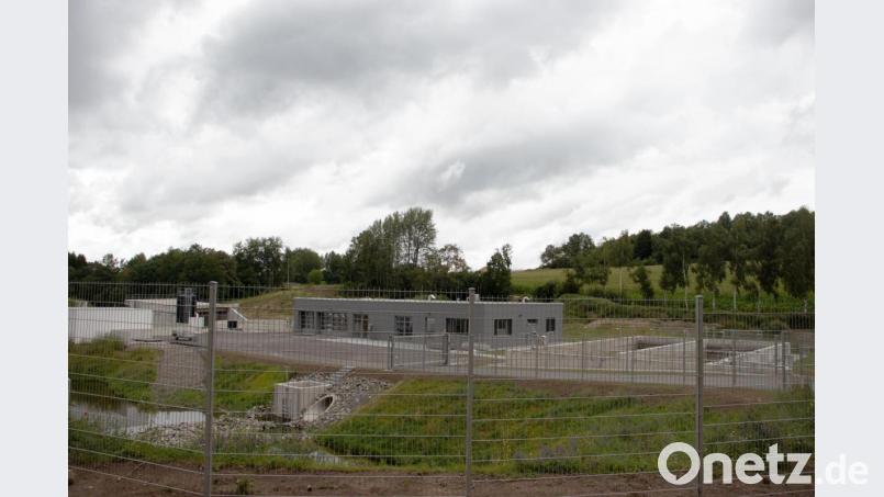 Die neue Kläranlage in Plößberg wird demnächst fertiggestellt. Im Oktober steht dann auch die dritte Vorauszahlungsrate an. Bild: flt