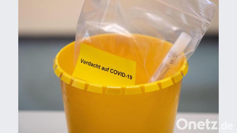 Im Landkreis Neustadt/WN infizierten sich zwischen 3. und 9. August 15 Bürger mit dem Covid-19-Virus. Bild: exb/Marius Becker/dpa