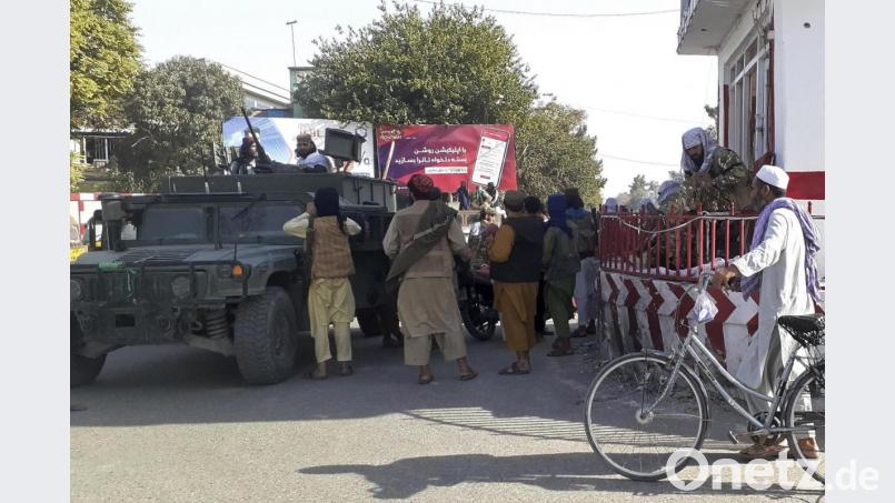 Taliban-Kämpfer in der nordafghanischen Stadt Kundus. Die Islamisten haben in den vergangenen Tagen weite Teile der Provinzhauptstadt eingenommen. Bild: Abdullah Sahil/AP/dpa