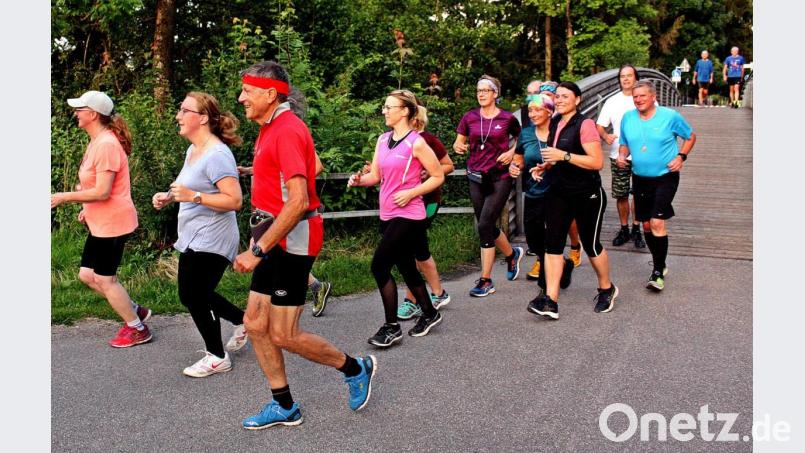 Über die Brücke gehen – nein, für die 10-Kilometer-Läufer heißt es nach wie vor über die Brücke zu laufen und sich auch regelmäßig zu treffen. Bild: R. Kreuzer