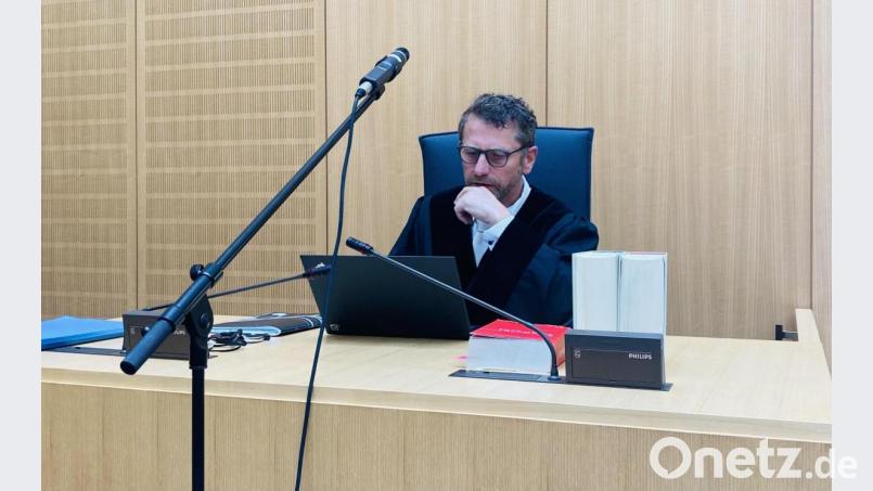 Oberstaatsanwalt Bernhard Voit zum Beginn des langen Sitzungstages am Freitag. Bild: ca