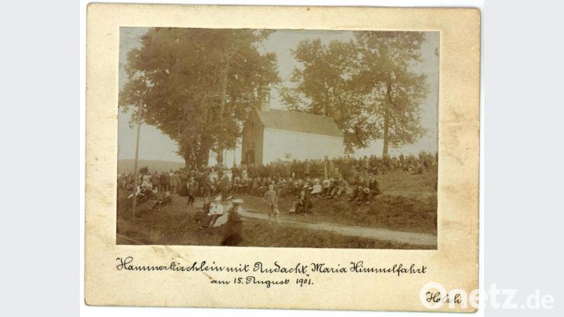 Das älteste Foto vom Hammricher Frauentag, aufgenommen im Jahr 1901. Nachweislich – aber nicht im Bild zu erkennen - feierte Max Reger mit einer großen Besucherschar den Hammricher Frauentag mit. Repro: Josef Wiche/exb
