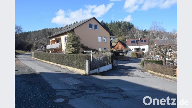 Die Sanierung der Brunnenstraße und des Fasanenwegs in Bechtsrieth wird ein Millionenprojekt. Die Arbeiten beginnen noch im August. Archivbild: fz
