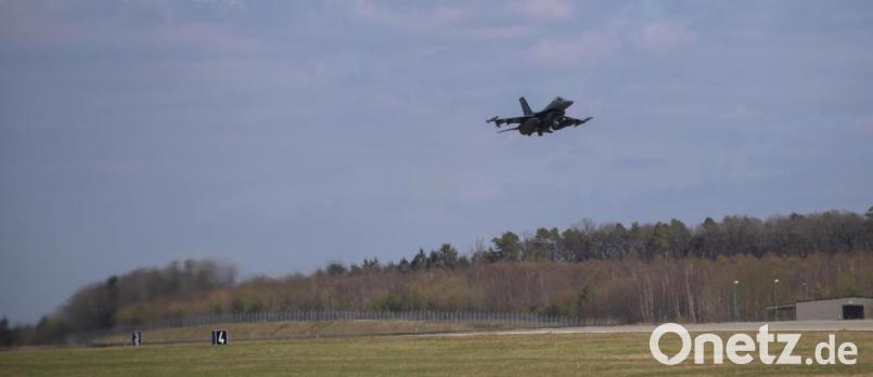 Eine F-16 Fighting Falcon des 52nd Fighter Wing startet von der US-Luftwaffenbasis Spangdahlem in Rheinland-Pfalz. Ein Flugzeug dieses Typs war am 11. August 2015 bei Engelmannsreuth abgestürzt. Archivbild: Senior Airman Ali Stewart
