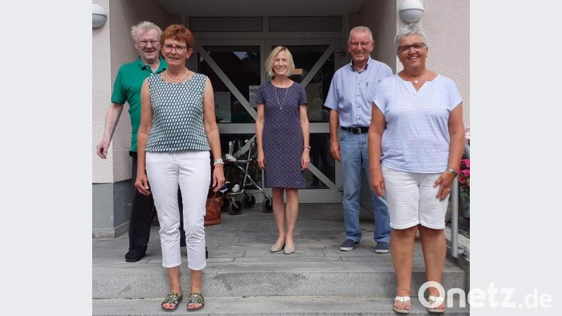 Der neue Heimbeirat des BRK Seniorenwohn- und Pflegeheims St. Barbara (von links): Rainer Ehbauer, Elfriede Gerstmann, Gabriele Krettner, Vorsitzender Rudi Wild und Claudia Stein. Bild: u