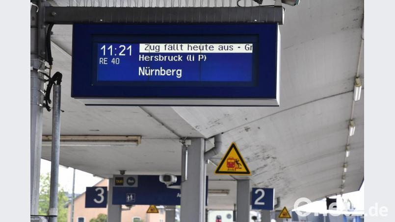 Wegen des Streik der GDL fielen am Bahnhof in Amberg Züge nach Nürnberg aus. Bild: Petra Hartl