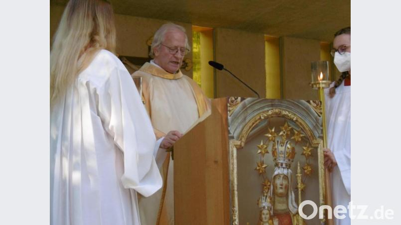 Schon 50 Jahre lang ist Johann Hertl Priester. Er feiert dieses Jubiläum auf dem Frohnberg. Bild: mma