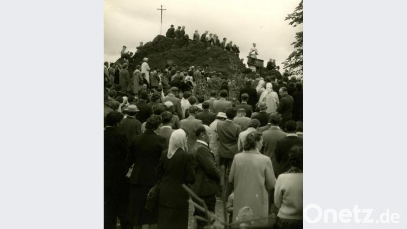 Hoch am Felsen stand früher der Priester bei seiner Bergpredigt auf der Kanzel. Archivbild: Heimatlicher Arbeitskreis