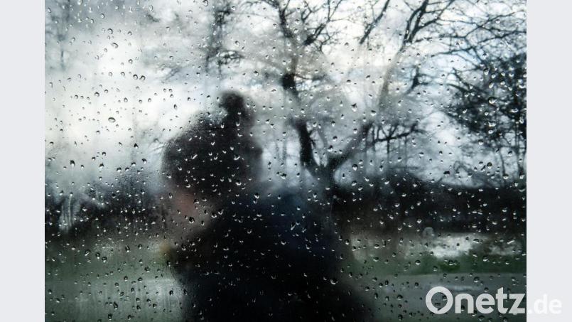 Viele Menschen trauen sich nicht mehr, Schwankungen ihres Gemütszustandes zuzulassen, sie als normal zu betrachten. Symbolbild: Bernd Thissen/dpa