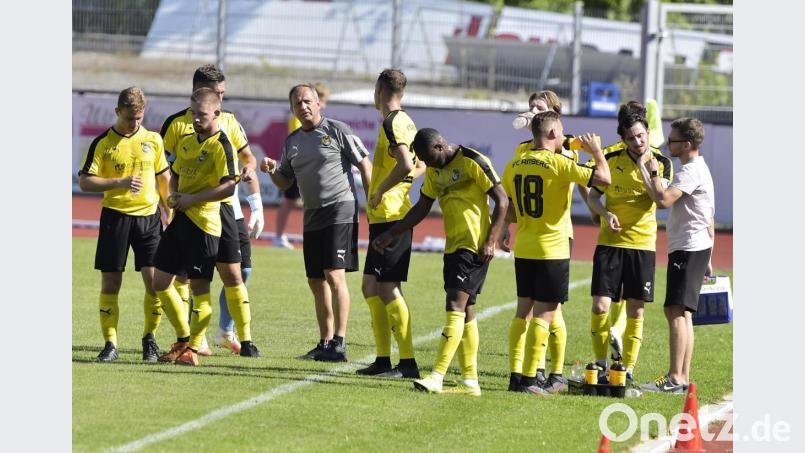 Kaum Pause für die Spieler des FC Amberg. Nach der Partie gegen Fortuna Regensburg geht's am Dienstag in den Bayerischen Wald. Archivbild: Ziegler