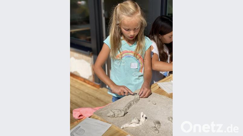 Viel Spaß hatten 14 Kinder beim Workshop mit Antje Gradl Bild: adj