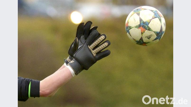 In gut vier Wochen soll es bei den Juniorenfußballern wieder losgehen. Symbolbild: Ziegler