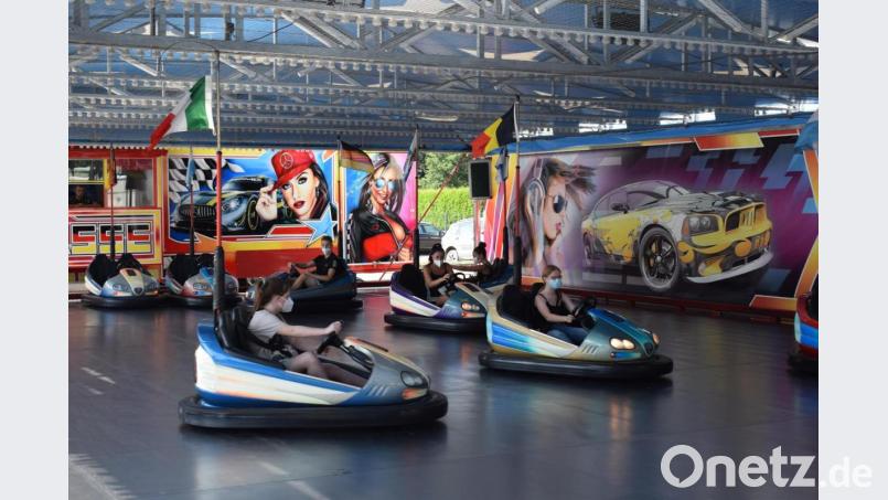 Gerade bei jungen Leuten ist die Fahrt mit dem Auto Scooter sehr beliebt. Bild: bnr
