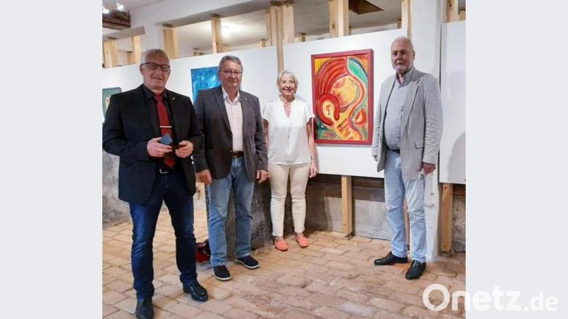 Ausstellungseröffnung: Im Bild von links Bürgermeister Stefan Göcking, stellvertretender Landrat Roland Schöffel, Marianne Bauer, Albrecht Schläger. Bild: Fichtelgebirgsmuseum/exb