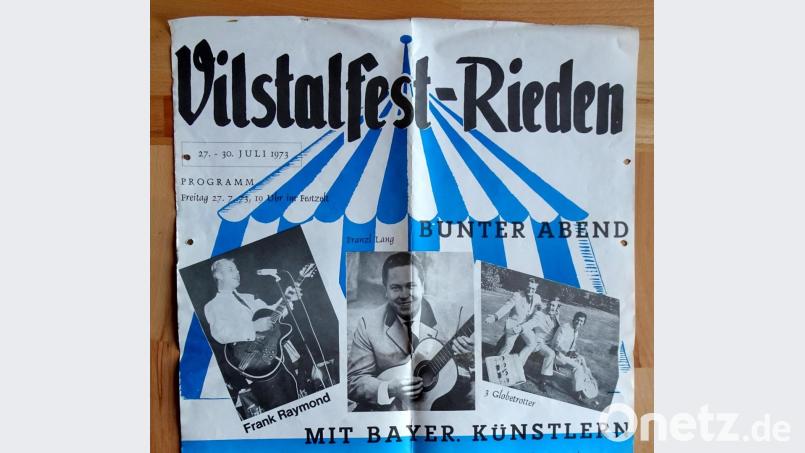 Ein Plakat aus den Anfangsjahren des Riedener Vilstalfestes. Bild: Albert Kräuter/exb