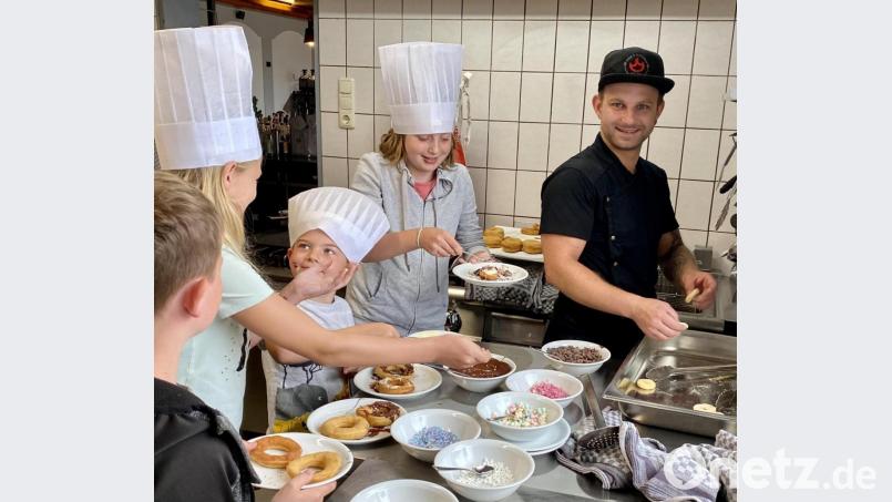 Beim Verzieren der „Crazy Donuts“ blieben keine Wünsche offen. Bild: vsr